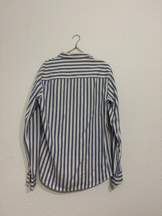 Camisa Rayas Azules y Blancas Bershka M hombre