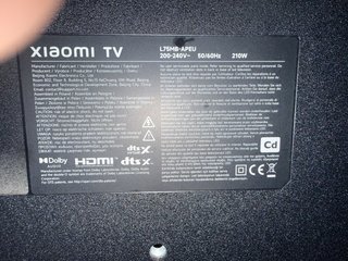 TV Xiaomi 75 con golpe la Pantalla