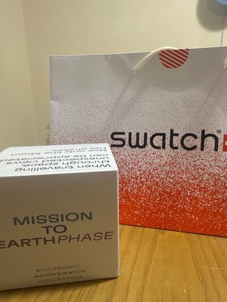 Reloj Swatch x Omega Mission to Earthphase