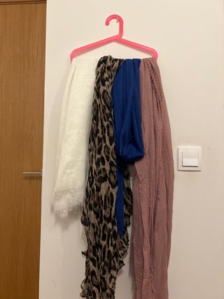 Lote 4 pañuelos (blanco, leopardo, azul, rosa)
