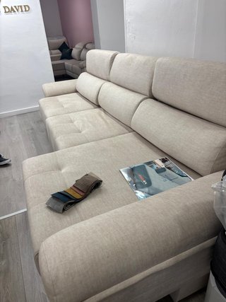 Sofá DAVID beige tela tienda fisica