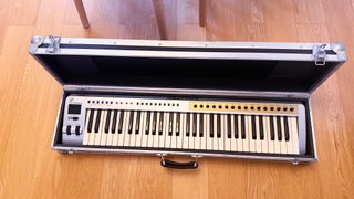 Teclado Midi Evolution MK-361 + Flightcase