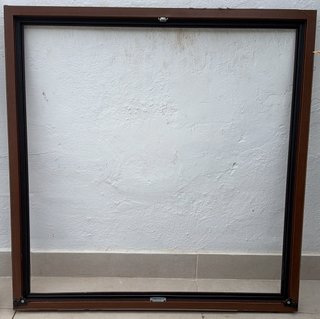 Juego de ventanas aluminio marrón