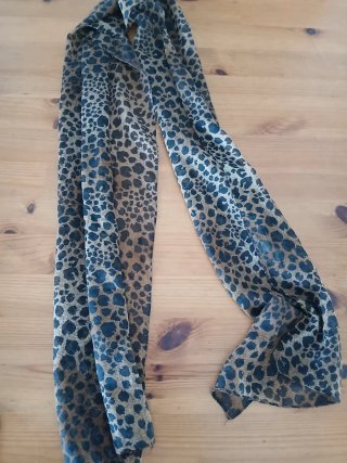 Foulard con stampa animalier