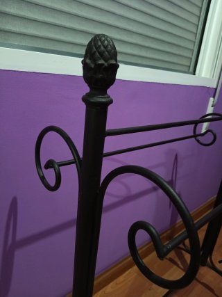 Perchero de forja negro