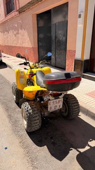 Quad Suzuki Amarillo Todoterreno