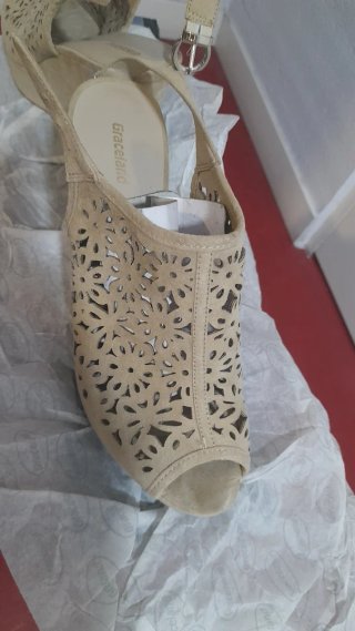 Zapatos de cuña Graceland beige