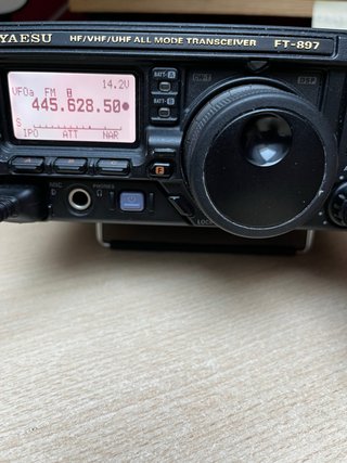 Emisora Yaesu FT-897 HF/VHF/UHF en perfecto estado