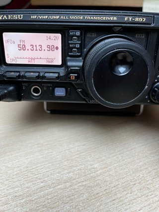 Emisora Yaesu FT-897 HF/VHF/UHF en perfecto estado