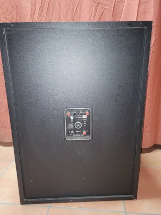 Altavoces JBL 15" 3110A Negro