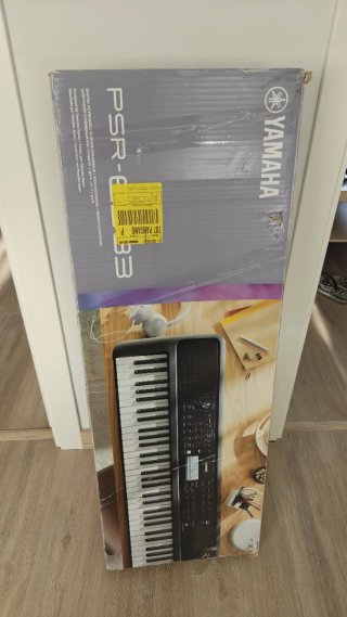 Teclado Yamaha PSR E383