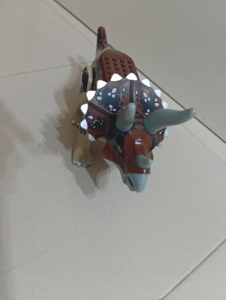 Dinosaurio compatible con Lego