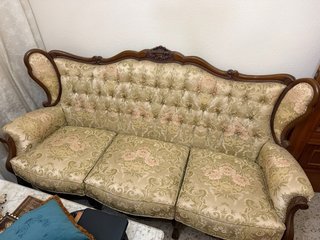 Sofá y sillones Isabelino. Precio negociable
