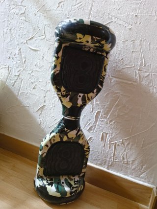 Patinete eléctrico camuflaje