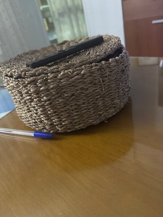 Caja de mimbre redonda