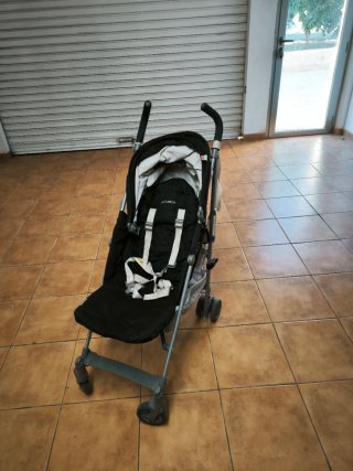 Silla de paseo Maclaren negra