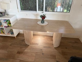 Mesa de salón piedra y madera