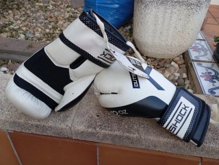 Saco de boxeo negro
