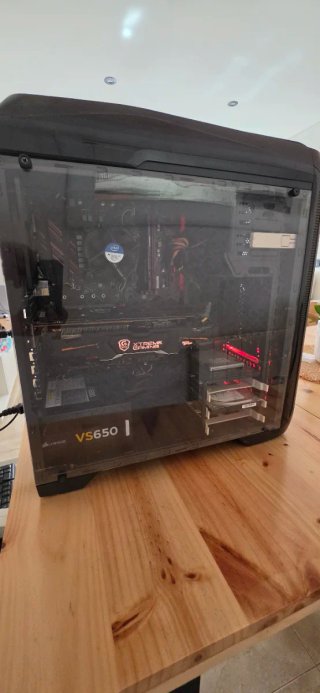 Ordenador de sobremesa Corsair VS650