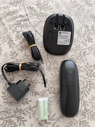 Teléfono fijo Motorola con cargador y pilas