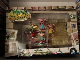 Cuento tres cerditos con figuras de goma