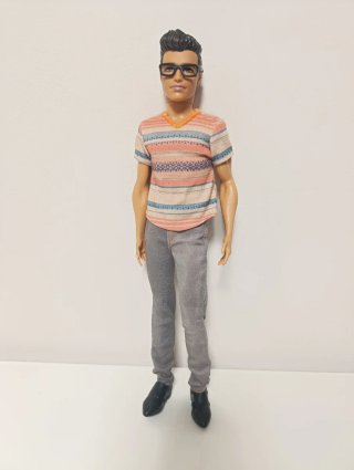 Muñeco Ken 3 Stylin Stripes Barbie Fashionistas