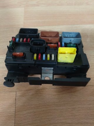 Caja Fusibles BSM 9662783880