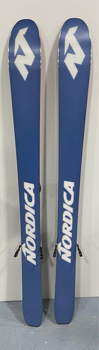 Esquís Nordica Enforcer 150 cm