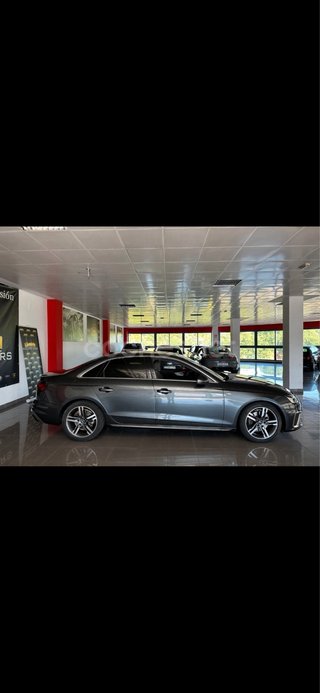 Audi A4 2021
