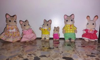 Familia Gatos Rayas Sylvanian Families