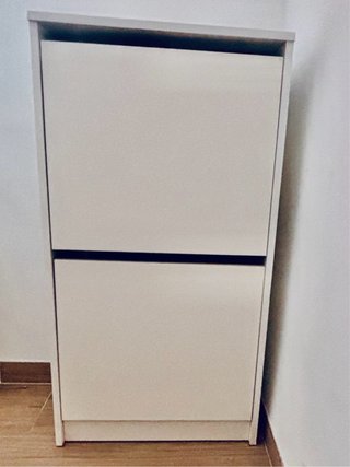 2 zapateros blancos de Ikea