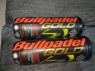 dos Pack de 3 pelotas Bullpadel Gold