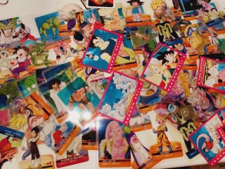 Centinaia di Carte Dragonball Z vecchia serie