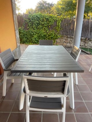 Mesa y 4 Sillas Exterior