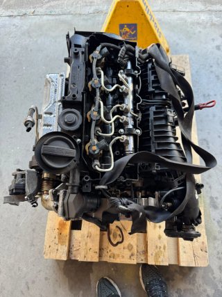 Motor BMW N47D16A Completo