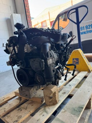 Motor BMW N47D16A Completo