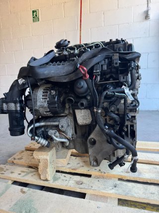 Motor BMW N47D16A Completo