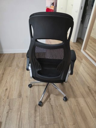 Silla de oficina ergonómica DSJ Negra