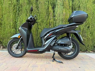 Honda Sh 125 2026 con 2.000 kms!