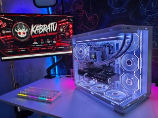 PC Gaming Ryzen 7 7800x3d + RTX 5060 Ti
