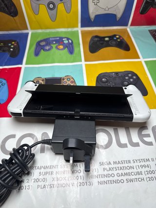 Nintendo Switch OLED Bianca