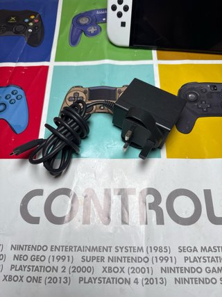 Nintendo Switch OLED Bianca
