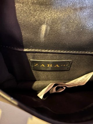 Bolso Zara TRF negro cadena dorada pequeño