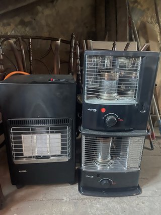 Estufas de gas y parafina negras