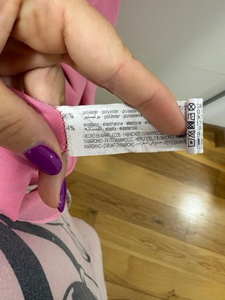 Vestido rosa con volantes