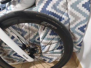 Bicicleta de carretera megamo pulse