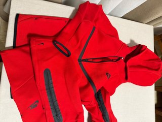Conjunto Nike Tech Fleece Rojo Junior