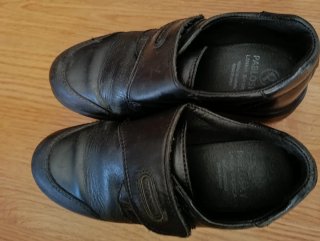 Zapatos Pablosky n°35 niño, muy buen estado. Ganga