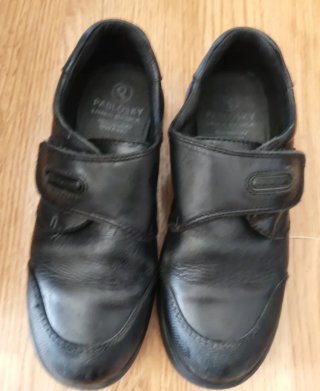 Zapatos Pablosky n°35 niño, muy buen estado. Ganga
