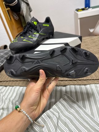 Botas de fútbol Adidas Predator Negras y Verdes